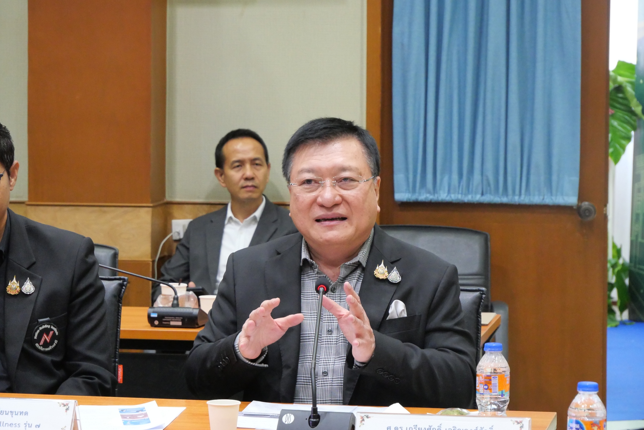 title - สำนักงานการปฏิรูปที่ดินเพื่อเกษตรกรรม ส.ป.ก. ต้อนรับคณะสถาบันการสร้างชาติ (สกสช.)&nbsp;Nation-Buliding Institute (NBI) ในการเข้าเยี่ยมหน่วยงานองค์กรของ ส.ป.ก.